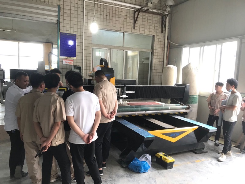 杰克2513升級(jí)加裝 成為測(cè)試治具行業(yè)專用CNC
